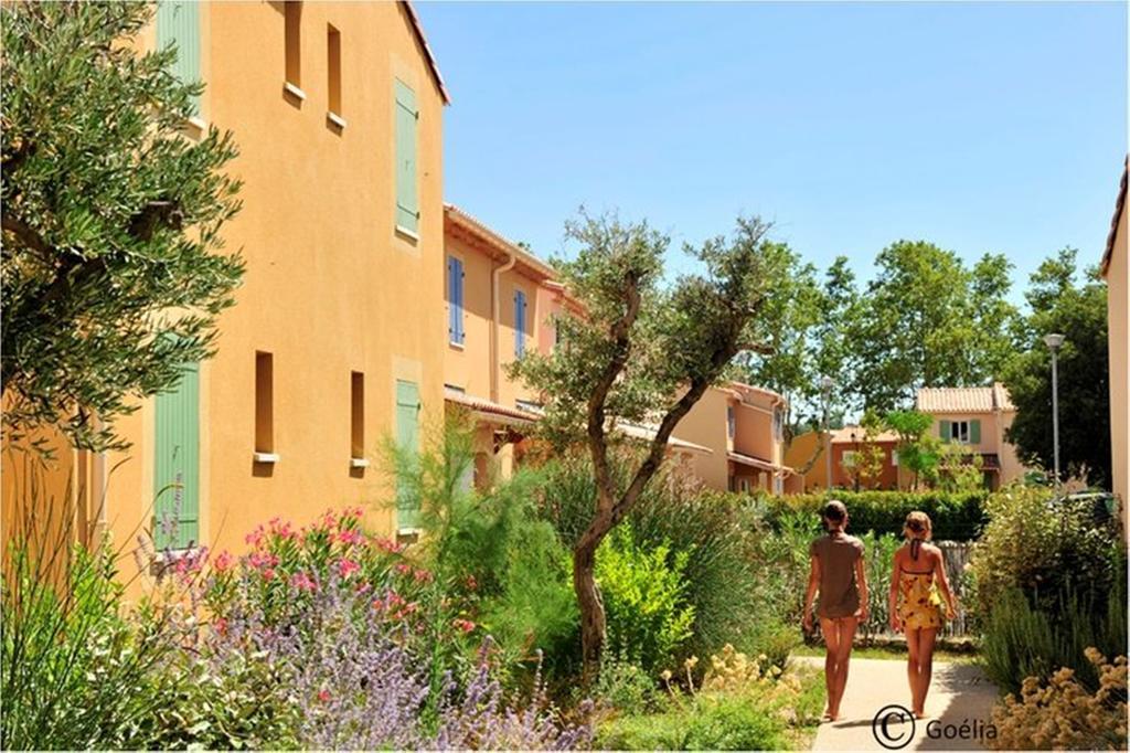 Residence Goelia Le Mas Des Arenes Mouries Buitenkant foto